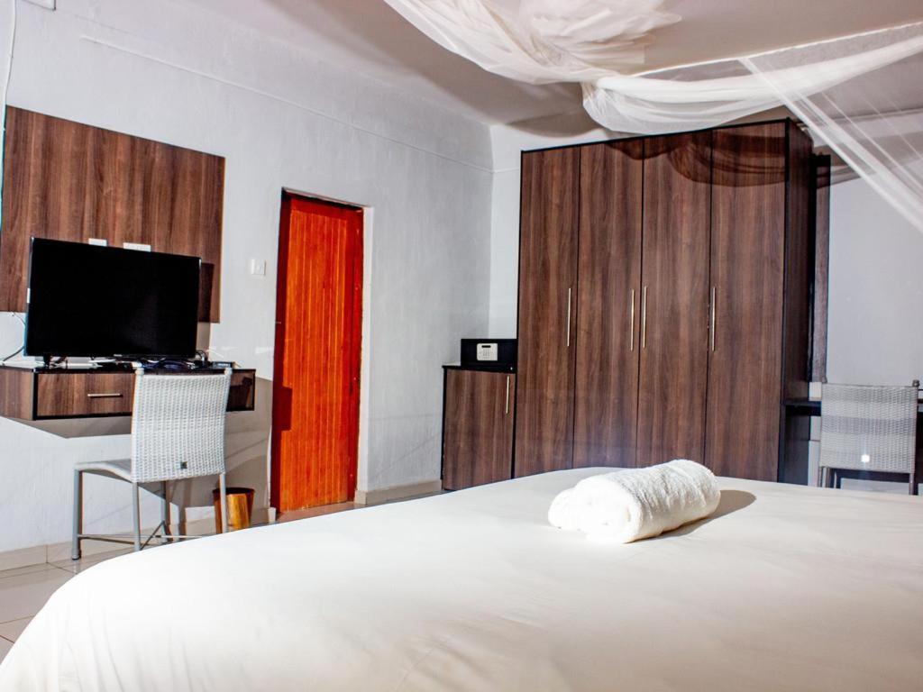 Wild View Resort Kasane Room photo